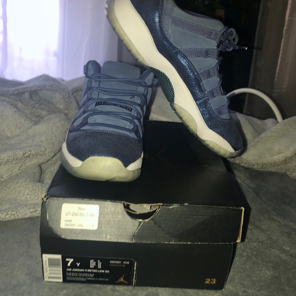 Retro Jordan 11 Blue Moon 7Y W9 low GG